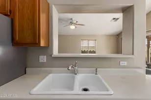 635 W Ensueno Ct, Gilbert, AZ 85233 - Photo 11