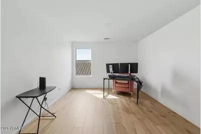 4304 S 70th Lane, Phoenix, AZ 85043 - Photo 17