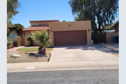 15 E Willow Avenue, Phoenix, AZ 85022 - Photo 1