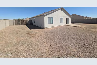 11703 W Madero Drive, Arizona City, AZ 85123 - Photo 19