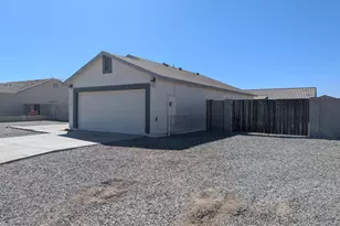 11703 W Madero Dr, Arizona City, AZ 85123 - Photo 17