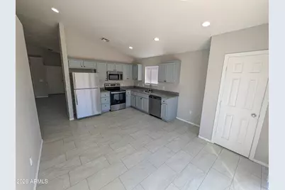 11703 W Madero Drive, Arizona City, AZ 85123 - Photo 5