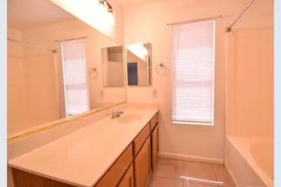 6780 N 74th Drive, Glendale, AZ 85303 - Photo 7