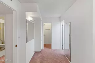 10606 W El Capitan Cir, Sun City, AZ 85351 - Photo 13