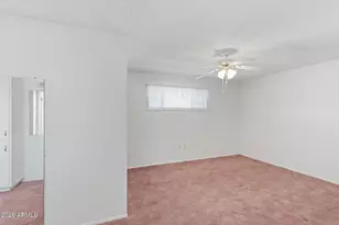 10606 W El Capitan Cir, Sun City, AZ 85351 - Photo 11