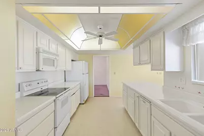 10606 W El Capitan Circle, Sun City, AZ 85351 - Photo 3