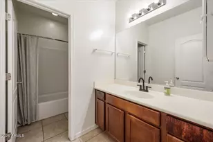 25436 W Maldonado Ct, Buckeye, AZ 85326 - Photo 7