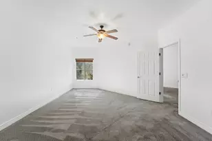 5450 E Deer Valley Dr, Phoenix, AZ 85054 - Photo 15