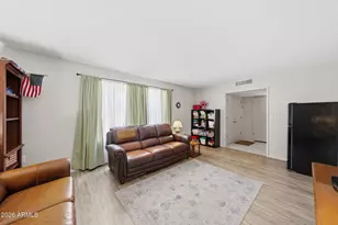 10534 W Desert Forest Cir, Sun City, AZ 85351 - Photo 23