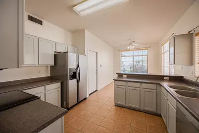 601 S Silverbrush Drive, Chandler, AZ 85226 - Photo 7