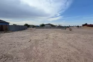 13996 S Tampico Rd, Arizona City, AZ 85123 - Photo 1