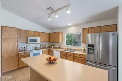 17734 W Redfield Road, Surprise, AZ 85388 - Photo 7