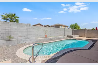 17734 W Redfield Road, Surprise, AZ 85388 - Photo 13