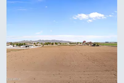 712X S Dean Road #1, Buckeye, AZ 85326 - Photo 7