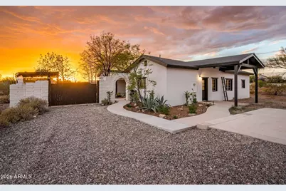 15670 W Skinner Road, Surprise, AZ 85387 - Photo 1