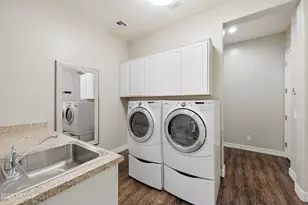 862 E Hampton Ln, Gilbert, AZ 85295 - Photo 21