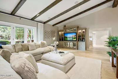 150 E Wagon Wheel Drive, Phoenix, AZ 85020 - Photo 9