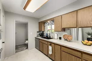 9933 W Mountain View Rd, Sun City, AZ 85351 - Photo 13