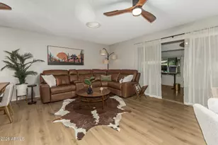 9933 W Mountain View Rd, Sun City, AZ 85351 - Photo 13