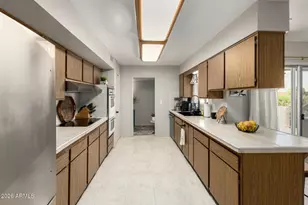 9933 W Mountain View Rd, Sun City, AZ 85351 - Photo 15