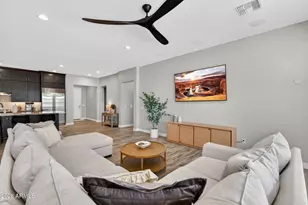 14195 W Gray Fox Trl, Surprise, AZ 85387 - Photo 11