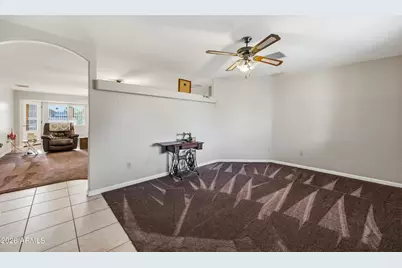 23440 N 89th Avenue, Peoria, AZ 85383 - Photo 9