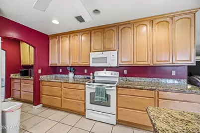 23440 N 89th Avenue, Peoria, AZ 85383 - Photo 17