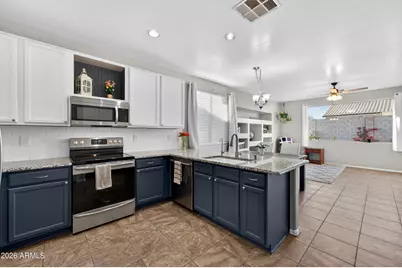 17558 W Lavender Lane, Goodyear, AZ 85338 - Photo 19