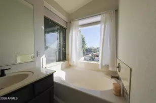 4003 W Rose Garden Ln, Glendale, AZ 85308 - Photo 11