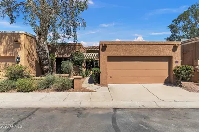 1010 E Lois Lane, Phoenix, AZ 85020 - Photo 3
