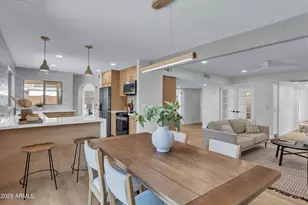 1010 E Lois Ln, Phoenix, AZ 85020 - Photo 11