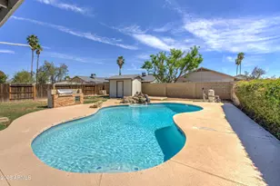 18225 N 29th Dr, Phoenix, AZ 85053 - Photo 21