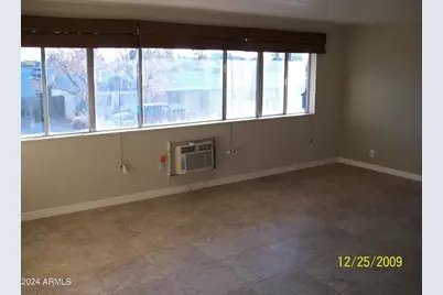 1038 E El Caminito Drive #Apt 3, Phoenix, AZ 85020 - Photo 11