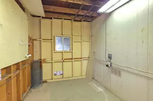 2233 E Behrend Dr, Phoenix, AZ 85024 - Photo 37