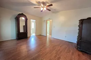 2233 E Behrend Dr, Phoenix, AZ 85024 - Photo 27