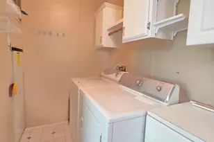 2233 E Behrend Dr, Phoenix, AZ 85024 - Photo 11