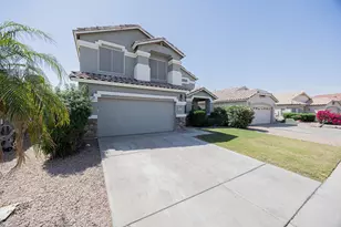 873 W Tremaine Ave, Gilbert, AZ 85233 - Photo 1