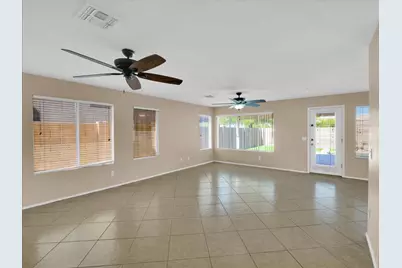13620 N 82nd Lane, Peoria, AZ 85381 - Photo 15