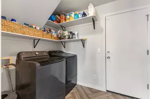 10340 E Caribbean Ln, Scottsdale, AZ 85255 - Photo 11