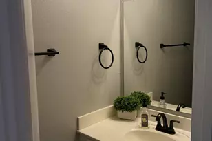 17150 N 23rd St, Phoenix, AZ 85022 - Photo 7