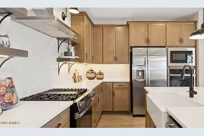 8051 W Harmont Drive, Peoria, AZ 85345 - Photo 5