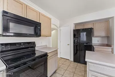 11802 W Poinsettia Drive, El Mirage, AZ 85335 - Photo 7