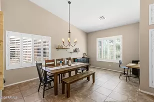 8456 W Quail Track Dr, Peoria, AZ 85383 - Photo 3