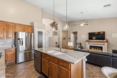 8456 W Quail Track Drive, Peoria, AZ 85383 - Photo 17