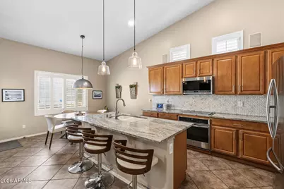 8456 W Quail Track Drive, Peoria, AZ 85383 - Photo 5