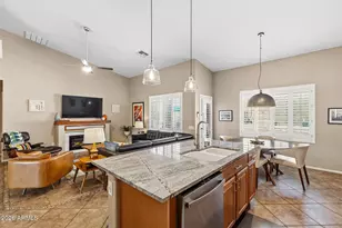 8456 W Quail Track Dr, Peoria, AZ 85383 - Photo 17