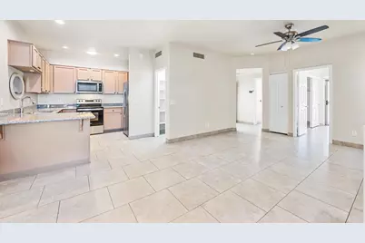 8800 N 107th Avenue #40, Peoria, AZ 85345 - Photo 3