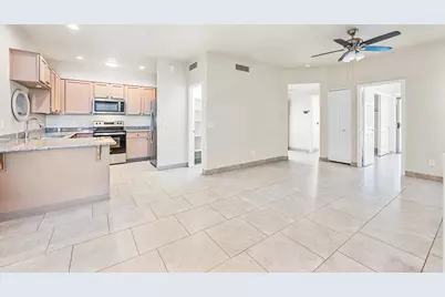 8800 N 107th Avenue #40, Peoria, AZ 85345 - Photo 3