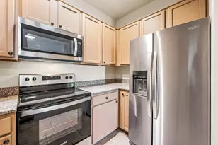 8800 N 107th Ave, Peoria, AZ 85345 - Photo 9