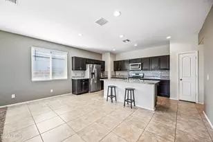 31027 W Mulberry Dr, Buckeye, AZ 85396 - Photo 7